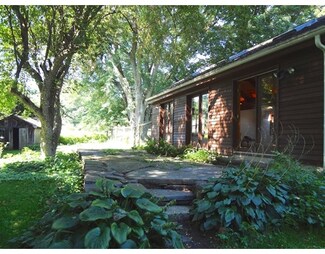 111 North St, South Deerfield, MA 01373