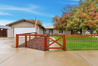 1438 Indianapolis Ave, Clovis, CA 93611