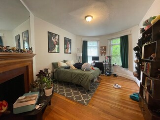 191 Winthrop Rd Unit 1, Brookline, MA 02445