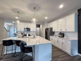 212 Junco Rd N, Lake Elmo, MN 55042