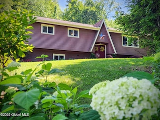 499 Tamarack Rd, Pittsfield, MA 01201