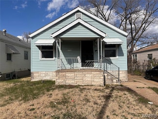 6133 Lillian Ave, Saint Louis, MO 63136