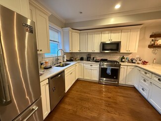 323 W 4th St Unit 1, Boston, MA 02127