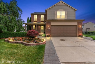17952 Marsal Dr, Macomb, MI 48042