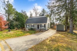 183 Red Robin Rd, Naugatuck, CT 06770