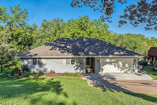 440 Simms Ave, Council Bluffs, IA 51503