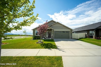 13311 N Loveland Way, Hayden, ID 83835