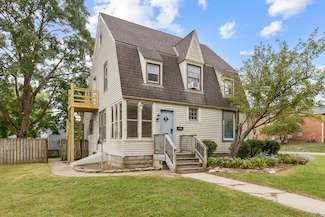 537 Hartford Ave, Aurora, IL 60506