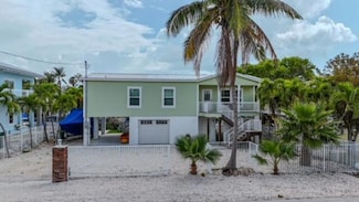 121 Venetian Dr, Islamorada, FL 33036