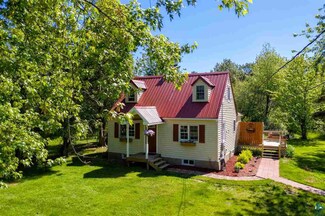 4808 Vermilion Rd, Duluth, MN 55803