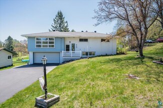 820 Claymore St, Duluth, MN 55803