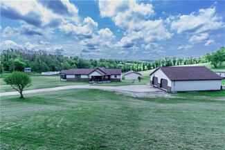 564 Old Route 21 Rd, Mc Clellandtown, PA 15458