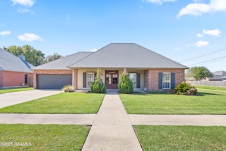 100 Piedmont Ln, Youngsville, LA 70592