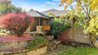 1404 S 80th Ave, Yakima, WA 98908