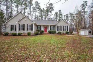 6721 Bridgeforth Ln, Amelia Court House, VA 23002