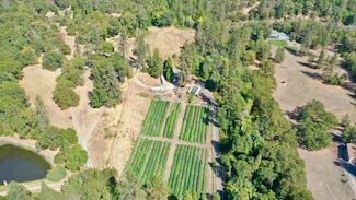 6534 Tunnel Loop Rd, Grants Pass, OR 97526