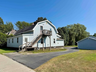 100 School St, Johnson, VT 05656
