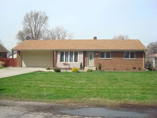 8232 S 82nd Ct, Justice, IL 60458