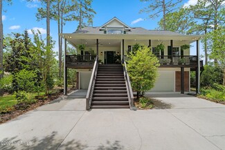 3243 Beaver Creek Dr SE, Southport, NC 28461