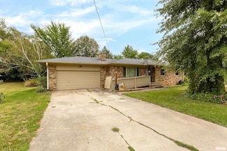 1208 12th St, Viola, IL 61486