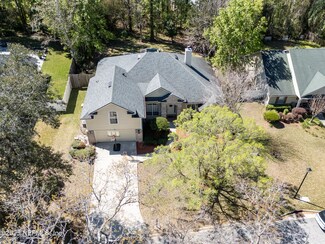 2576 Benjamin Rd, Jacksonville, FL 32223