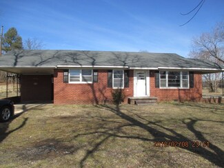8685 Main St, Enville, TN 38332