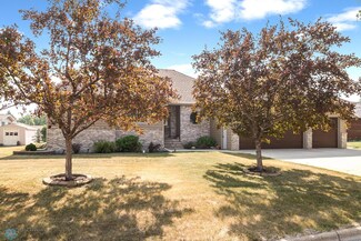1303 Webster St, Lisbon, ND 58054