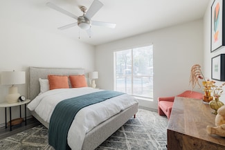 200 Hollow Tree Ln Unit 2122-1, Houston, TX 77090