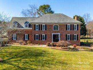 1398 Chalmers Ct NW, Concord, NC 28027