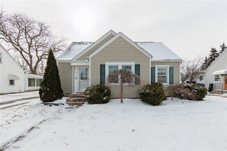 316 50th St, Sandusky, OH 44870