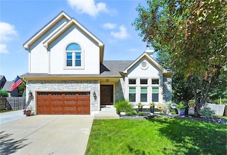 15407 Maple St, Overland Park, KS 66223