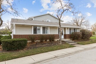 1473 Fremont Dr, Hanover Park, IL 60133