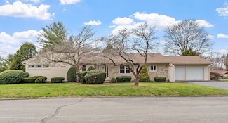 45 Eastwood Rd, Shrewsbury, MA 01545