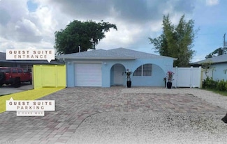 742 111th Ave N, Naples, FL 34108