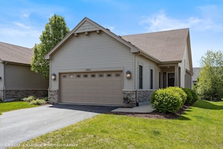 565 Sudbury Cir, Oswego, IL 60543