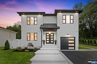 281 N Livingston Ave, Livingston, NJ 07039