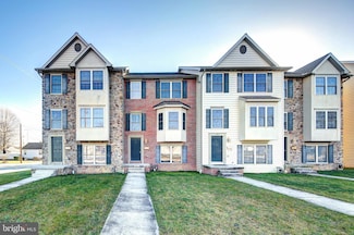 687 E Walnut St, Hanover, PA 17331