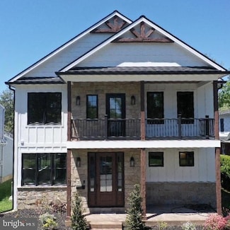 207 Maple Ave, Hershey, PA 17033