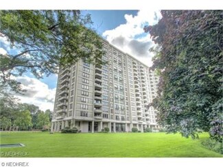 1 Bratenahl Place Unit 211, Cleveland, OH 44108
