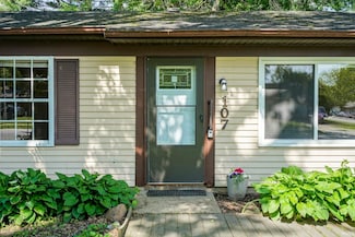 107 Tomahawk Ln, Battle Ground, IN 47920