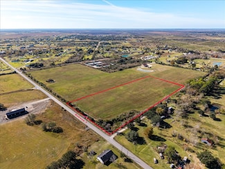 6730 Avenue T, Santa Fe, TX 77510