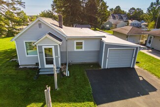 1203 S 12th Ave, Wausau, WI 54401