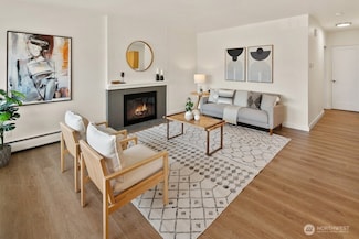 2012 Waverly Place N Unit 5, Seattle, WA 98109