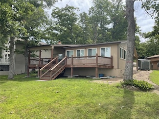 964 Cable Point Dr, Climax Springs, MO 65324