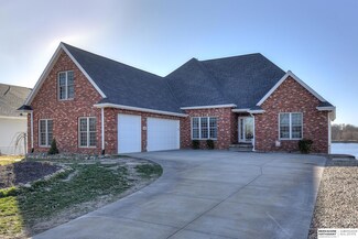5039 E Platteview Dr, Cedar Creek, NE 68016