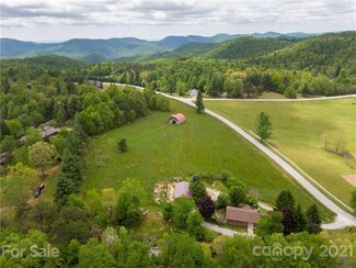 146 Fortescue Rd, Zirconia, NC 28790