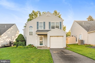 203 Country Side Ln, Telford, PA 18969
