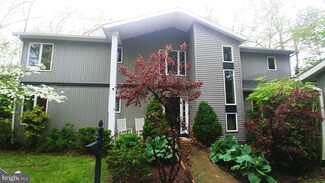 405 S Blacksmith Ave, Windsor, PA 17366