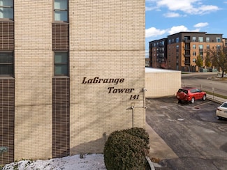 141 N La Grange Rd Unit 803, La Grange, IL 60525