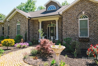 4642 King Crowder Dr, Gastonia, NC 28052